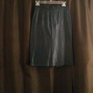 Genuine leather skirt